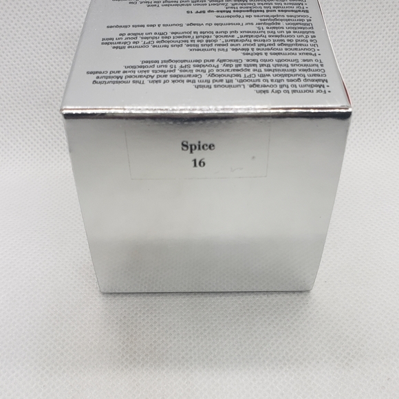 Elizabeth Arden Lift and Firm Makeup SPF 15 PA++, 16 Spice - Picture 6 of 8